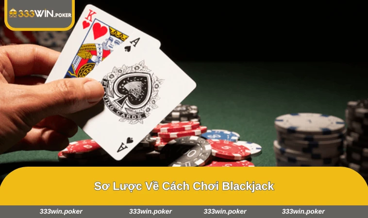 Bộ bài Blackjack với các lá bài lật mở trên bàn